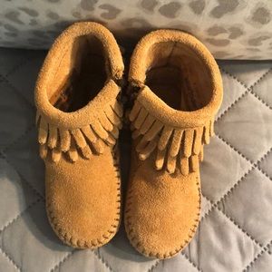 Minnetonka Suede Double Fringe Side Zip Brown Boot